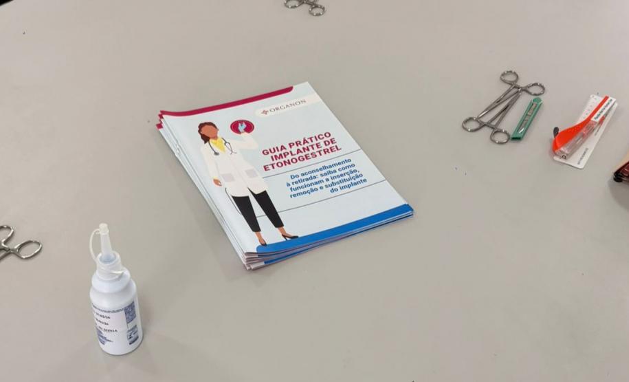 Estado amplia capacitação e implante contraceptivo chega a quase 2 mil mulheres no Paraná