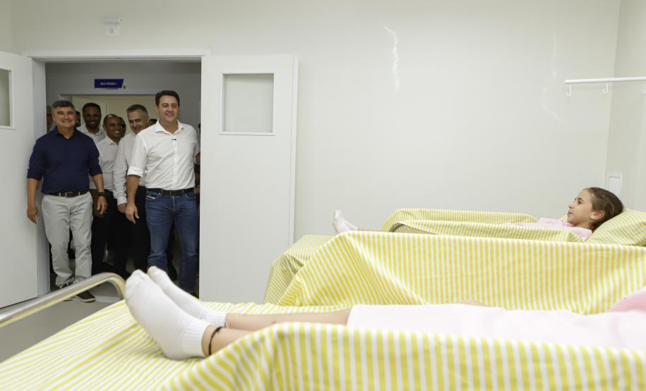 Estado inaugura hospital em Terra Boa e anuncia investimentos para pavimentação rural