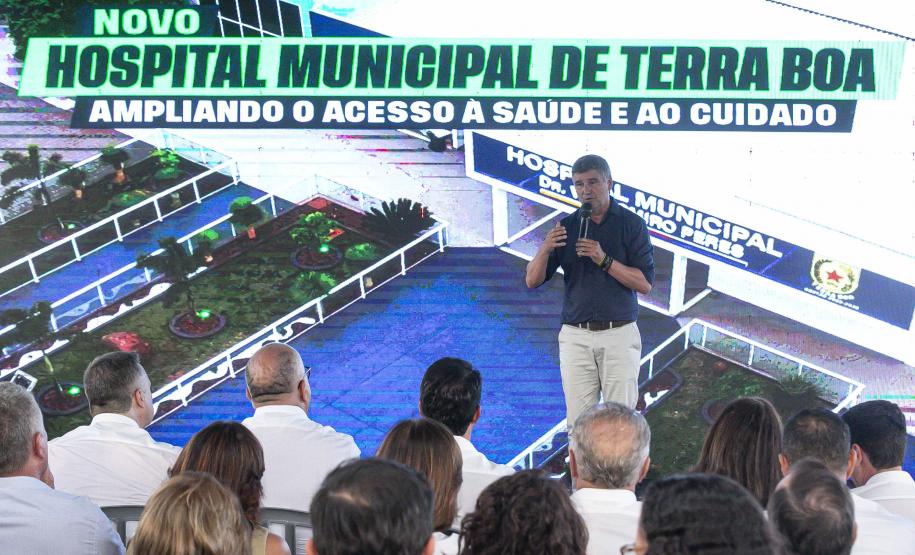 Estado inaugura hospital em Terra Boa e anuncia investimentos para pavimentação rural