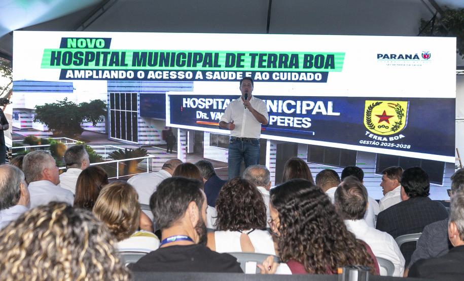 Estado inaugura hospital em Terra Boa e anuncia investimentos para pavimentação rural