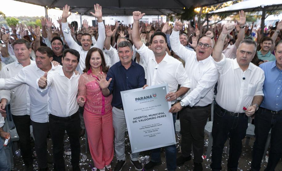Estado inaugura hospital em Terra Boa e anuncia investimentos para pavimentação rural
