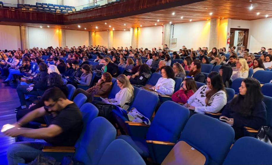 Especialistas discutem desafios e estratégias de enfrentamento da hanseníase no Paraná