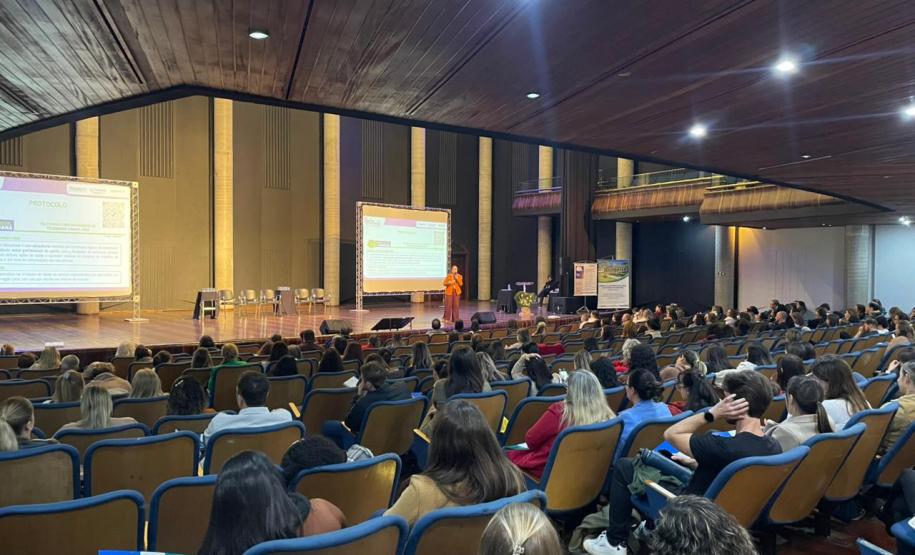 Especialistas discutem desafios e estratégias de enfrentamento da hanseníase no Paraná