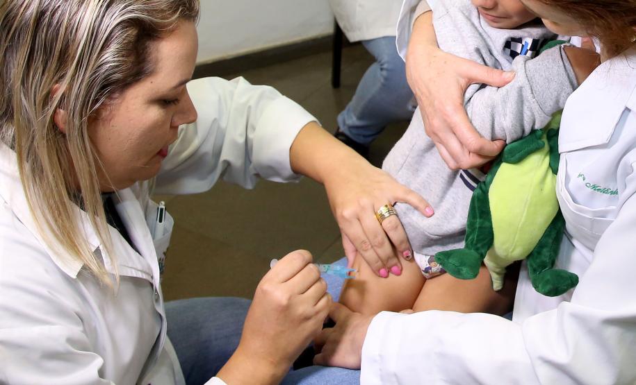 Com 1,2 milhão de doses aplicadas, Paraná reforça chamada para vacinação contra gripe