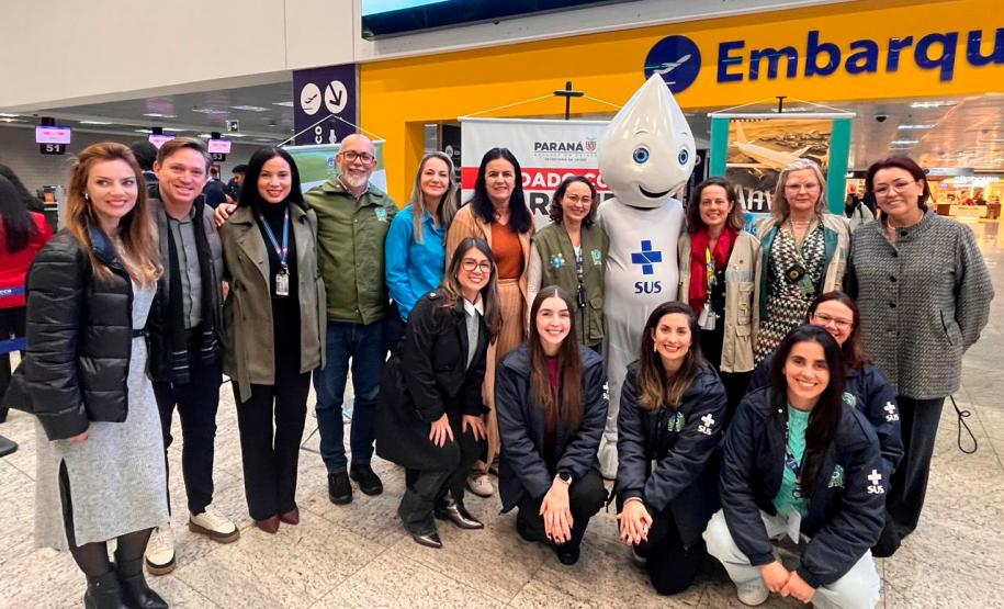 Vacinação de trabalhadores e viajantes já está disponível em aeroportos do Paraná