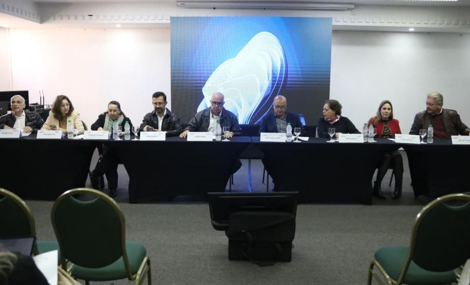 Sesa e Cosems debatem regionalização, saúde materna e novas tecnologias na 2ª Reunião Ordinária da CIB/PR em 2026