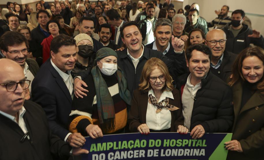 Estado assina convênio de R$ 121 milhões para ampliar Hospital do Câncer de Londrina