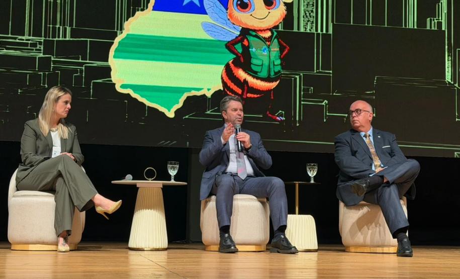 Paraná apresenta ações de sucesso na regionalização da saúde durante congresso em Goiás