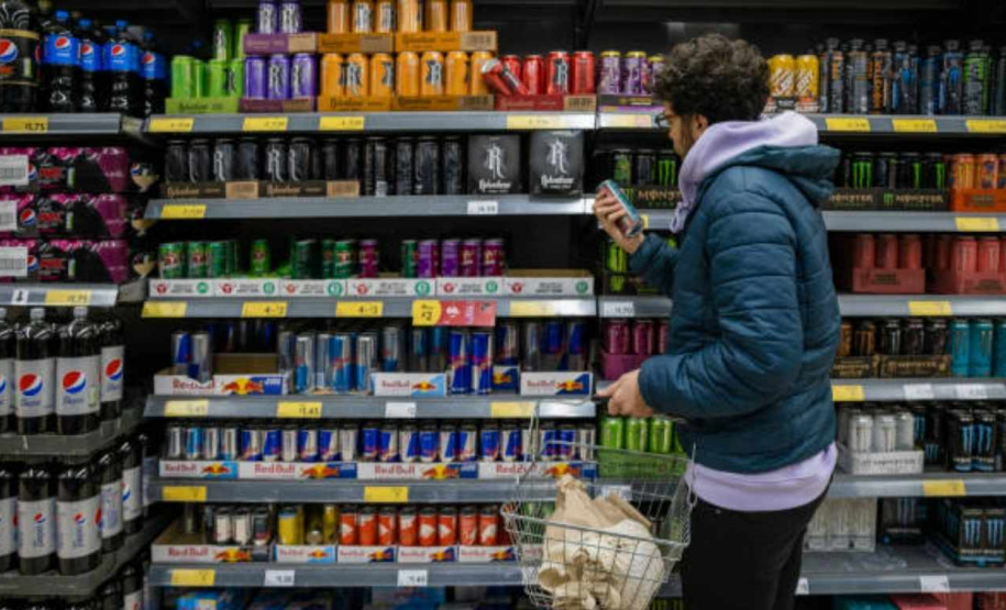 Paraná reforça orientação a jovens e adolescentes sobre o consumo moderado de energéticos.