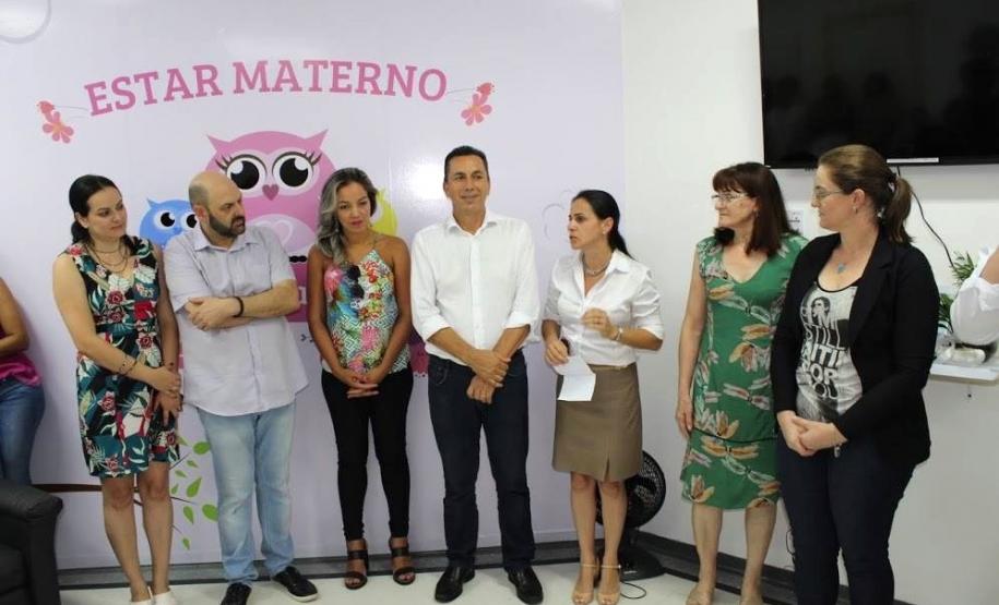 O Hospital Regional do Sudoeste Walter Alberto Pecoits inaugurou nesta segunda-feira (28) um espaço para receber as mães durante a internação de seus filhos nas Unidades de Terapia Intensiva Neonatal (UTIN) e na Unidade de Cuidados Intensivos Neonatal (UCIN).