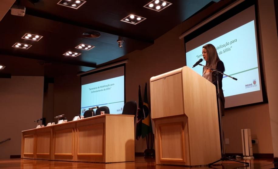 A Secretaria da Saúde do Paraná lançou hoje a Certificação da Eliminação da Transmissão Vertical da Sífilis Congênita para os municípios que atingirem os critérios e os indicadores estabelecidos em conformidade com diretrizes do Ministério da Saúde, Organização Panamericana da Saúde (OPAS), Organização Mundial da Saúde (OMS), Fundo das Nações Unidas para Infância (Unicef),  Conselho Nacional de Secretários de Saúde (Conass) e Conselho Nacional de Secretários Municipais de Saúde