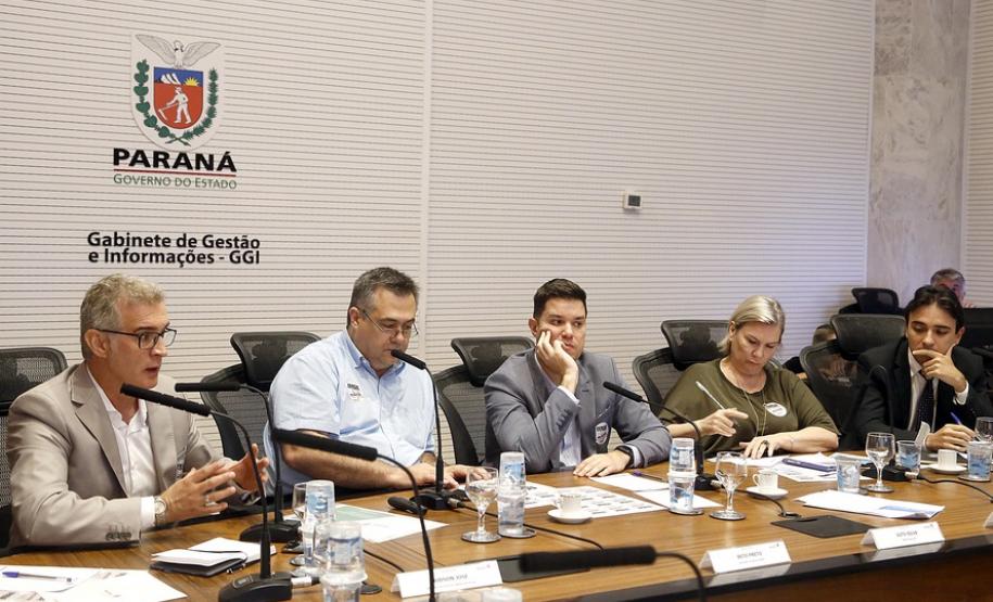 12/12/2019 - Reunião sobre ações contra a dengue.