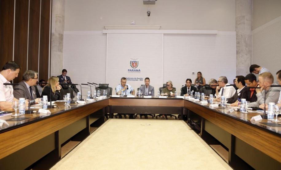 12/12/2019 - Reunião sobre ações contra a dengue.