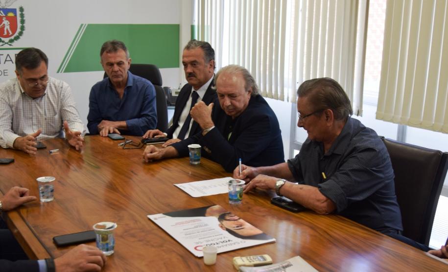 Sesa oficializa repasse de emendas parlamentares para Hospital do Câncer de Guarapuava