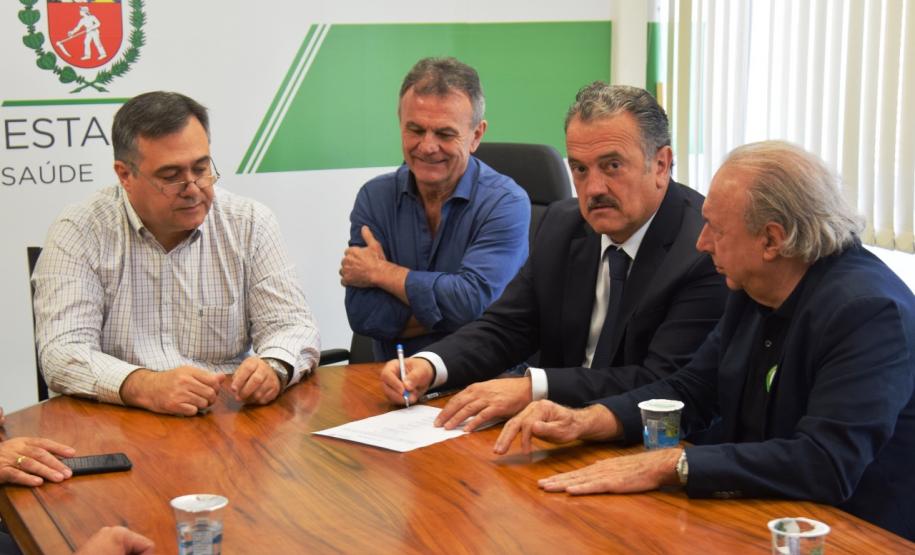 Sesa oficializa repasse de emendas parlamentares para Hospital do Câncer de Guarapuava