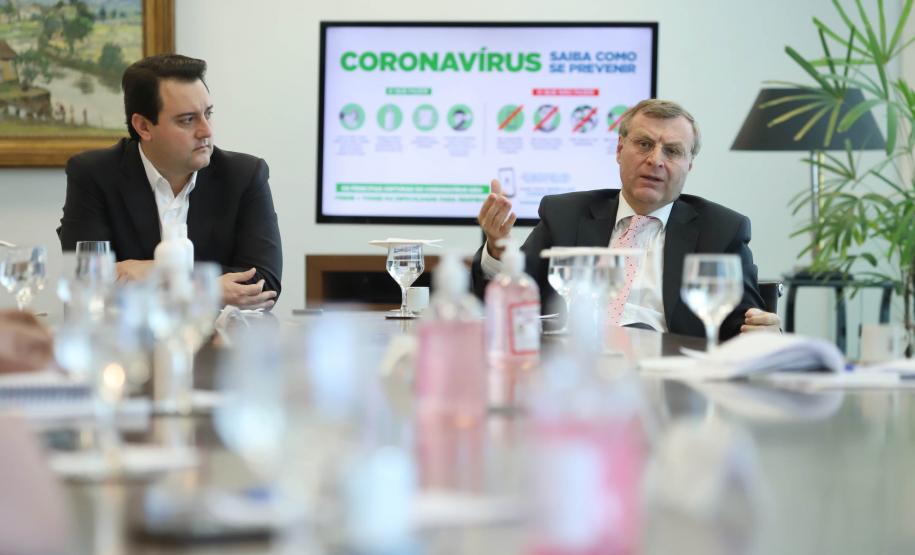 Governo e médicos alinham estratégias contra a Covid-19
