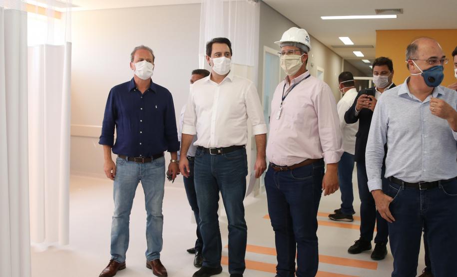 O Governador Carlos Massa Ratinho Junior visita nesta terça-feira (14/04)  as instalações do Hospital Regional de Ivaiporã que terá 104 leitos, sendo 10 reservados para Unidade de Terapia Intensiva (UTI), centro cirúrgico e enfermarias.  Ivaipora, 14/04/2020 - Foto: Geraldo Bubniak/AEN