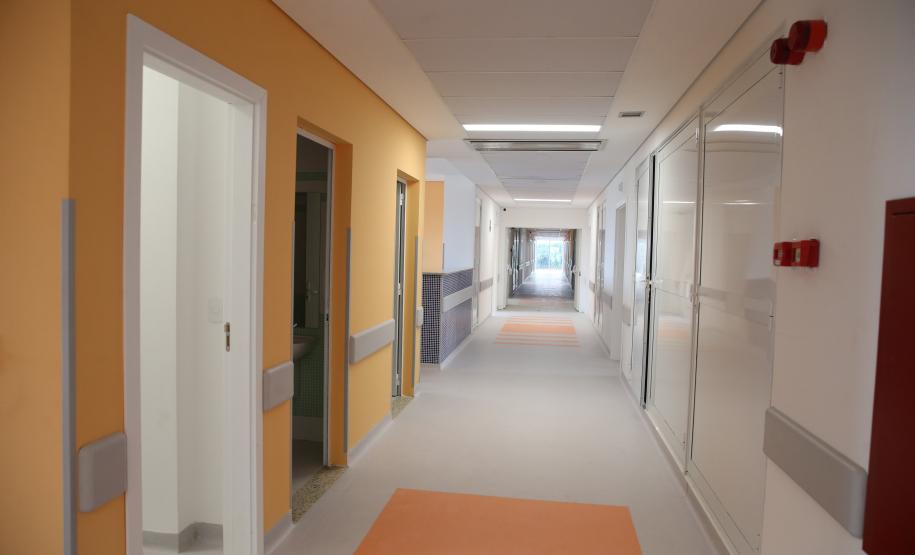 Instalações do Hospital Regional de Ivaiporã que terá 104 leitos, sendo 10 reservados para Unidade de Terapia Intensiva (UTI), centro cirúrgico e enfermarias.  Ivaipora, 14/04/2020 - Foto: Geraldo Bubniak/AEN