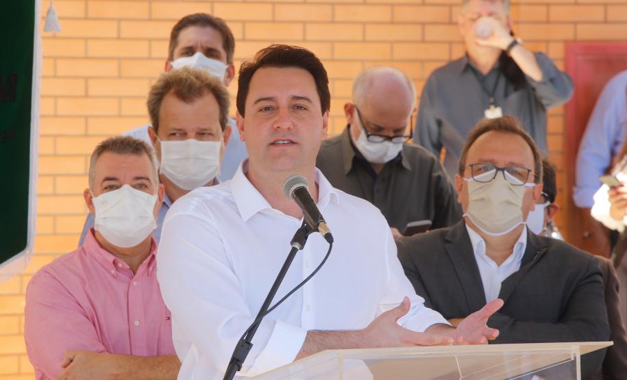 Governo garante 108 novos leitos para o Hospital Universitário de Maringá 24/04/2020 Governador Carlos Massa Ratinho Junior, entrega leitos do Hospital Universitario de MaringaFoto Gilson Abreu