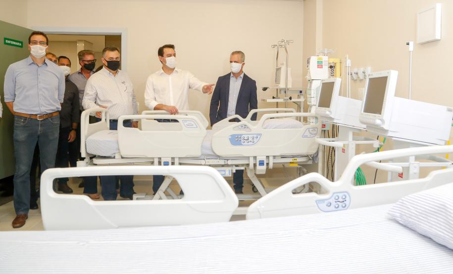 Governo garante 108 novos leitos para o Hospital Universitário de Maringá 24/04/2020 Governador Carlos Massa Ratinho Junior, entrega leitos do Hospital Universitario de MaringaFoto Gilson Abreu