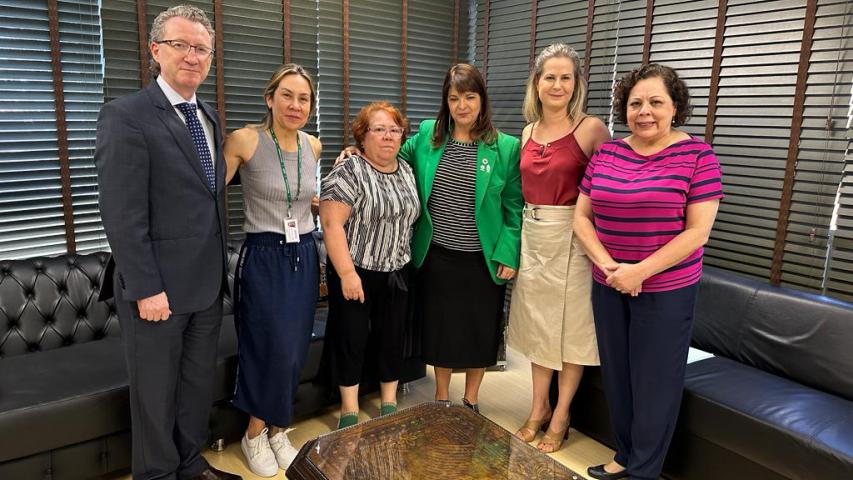 Paraná é referência internacional no controle da resistência antimicrobiana