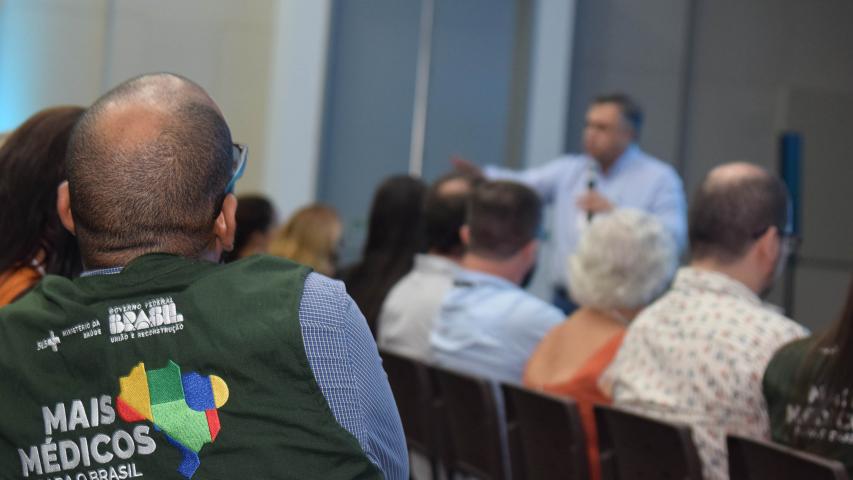 Secretaria da Saúde promove acolhimento do Programa Mais Médicos em Foz do Iguaçu