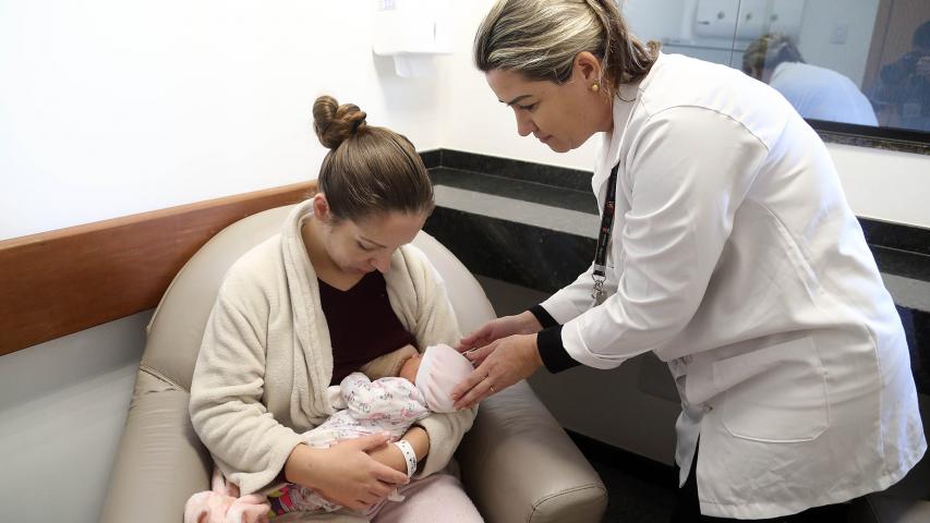 Agosto Dourado: Paraná reforça incentivo ao aleitamento materno e doação de leite