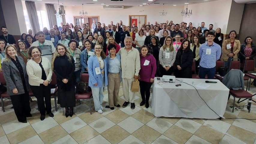 Sesa reúne 160 profissionais para fortalecer a gestão do trabalho e educação na saúde