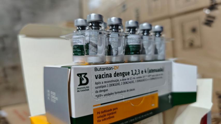 Estado reforça convocação de profissionais de saúde para vacinação contra dengue