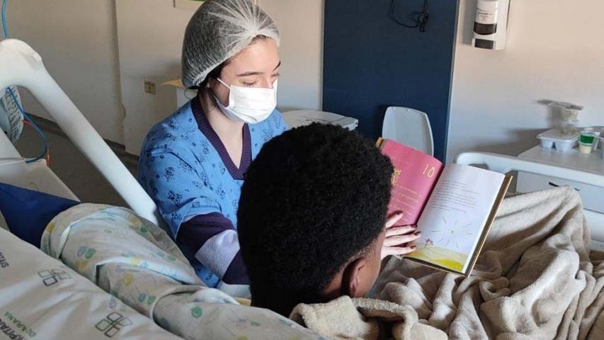 Programa HumanizaMente fortalece cuidado com saúde mental de pacientes e familiares