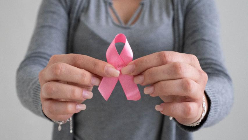 No Paraná, Outubro Rosa reforça importância do autocuidado durante todo o ano